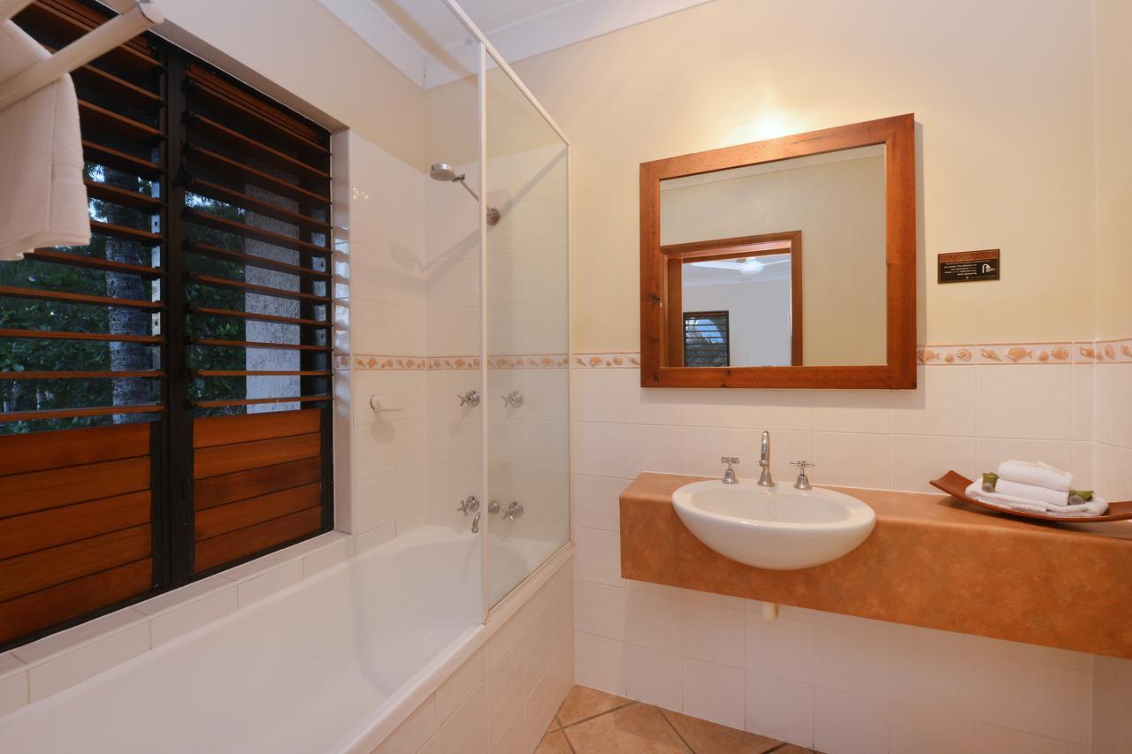 Seascape Holidays - Hibiscus Port Douglas Exterior photo