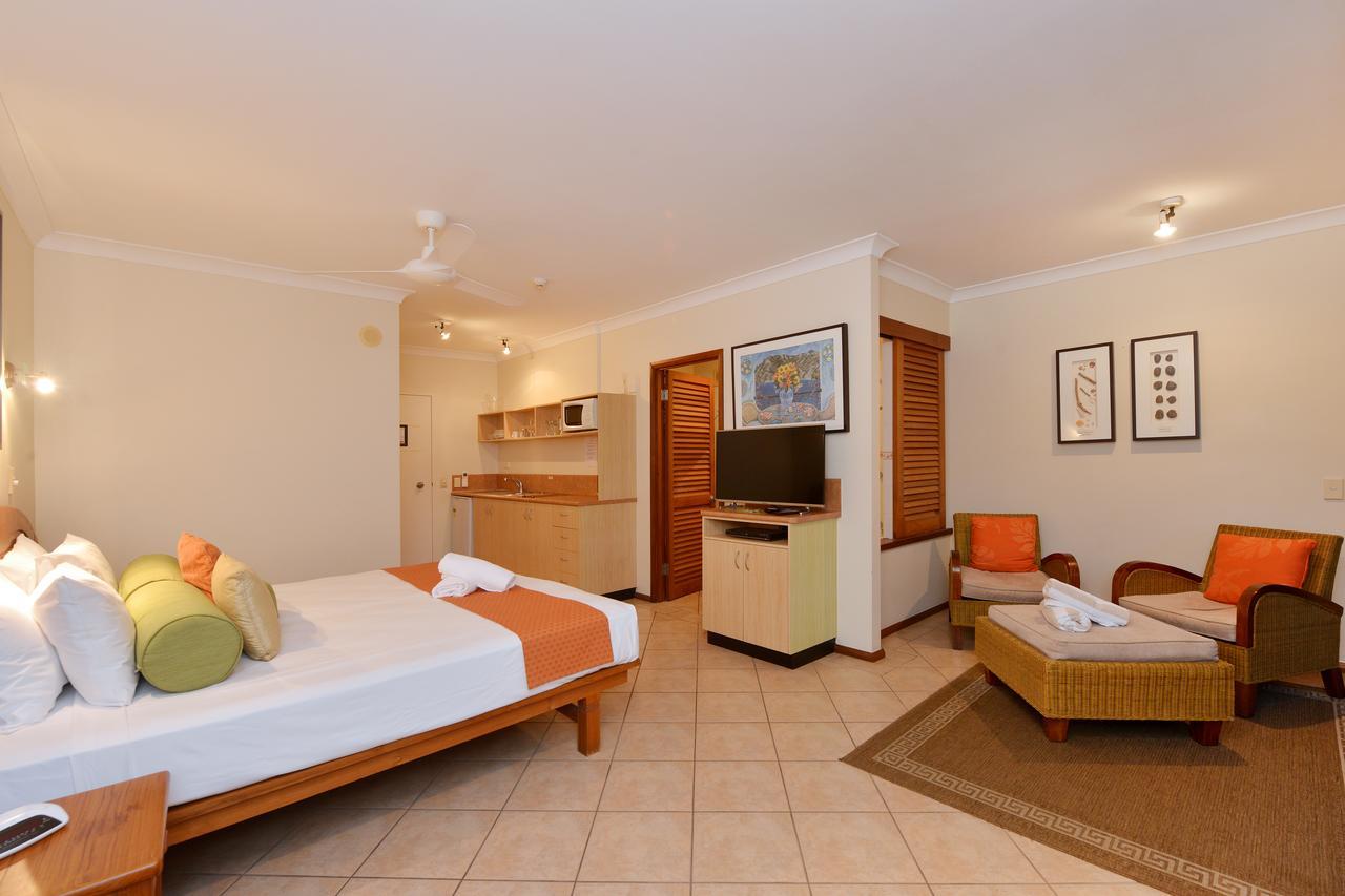 Seascape Holidays - Hibiscus Port Douglas Exterior photo