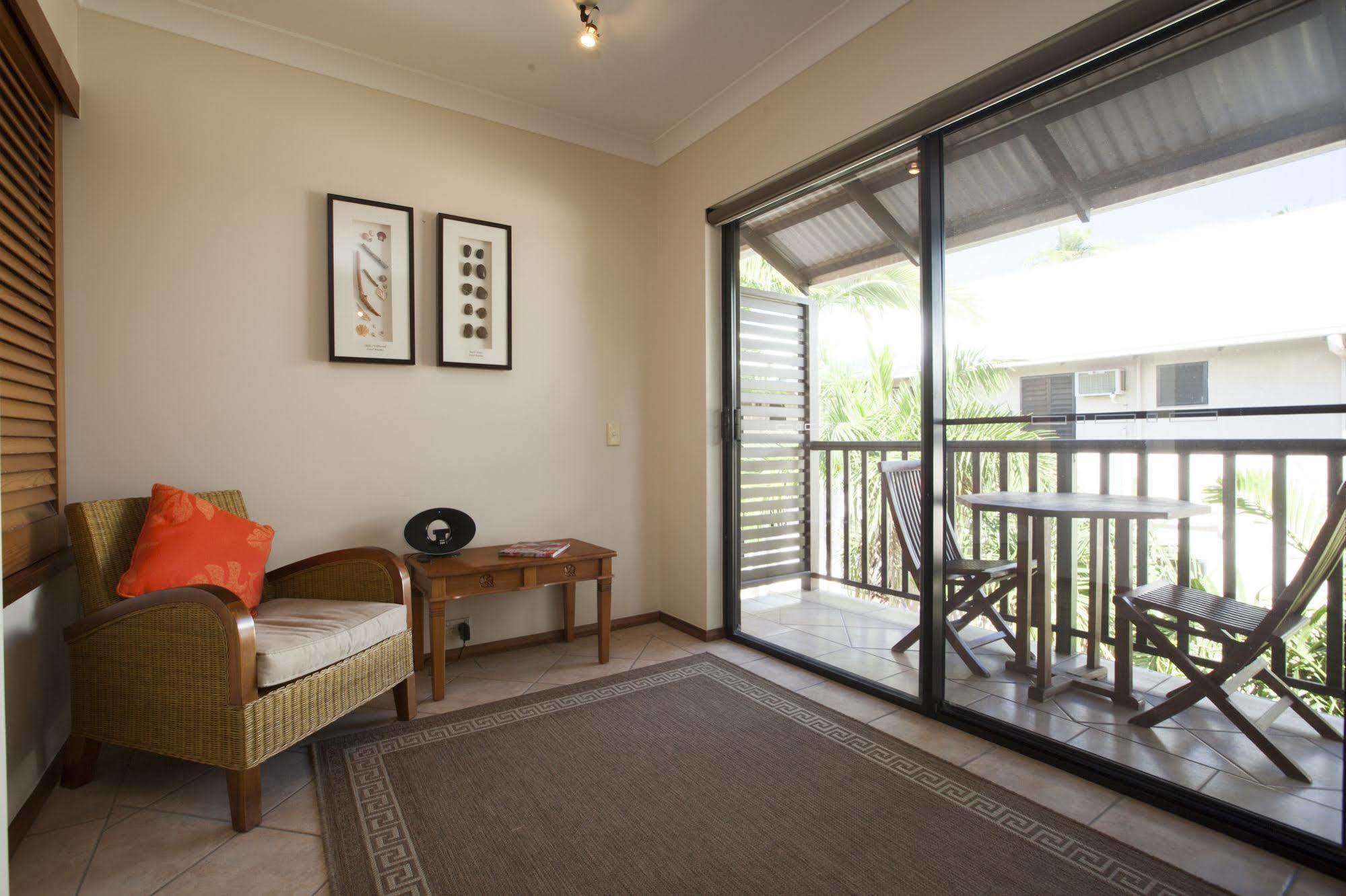 Seascape Holidays - Hibiscus Port Douglas Exterior photo